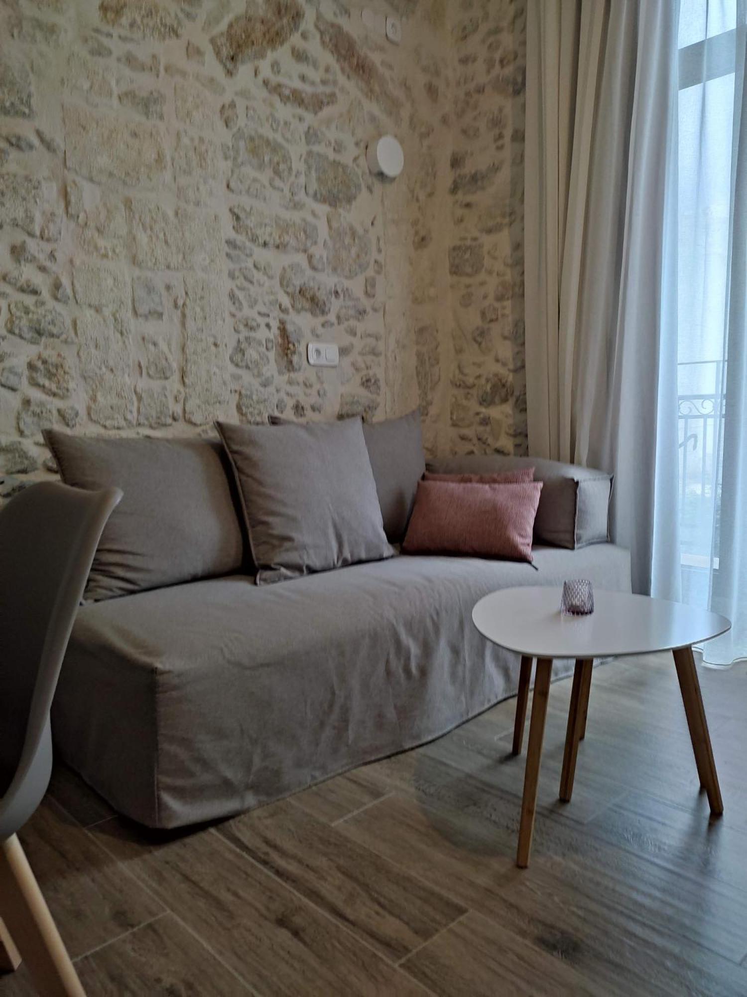 Loggia Traditional Suites Rethymno  Номер фото
